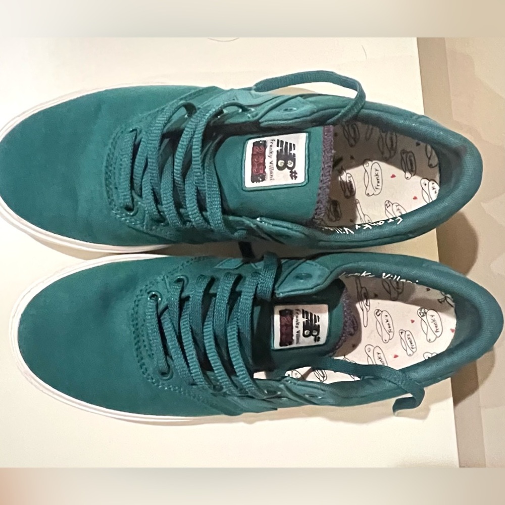 New Balance Teal Sneakers men’s or women’s